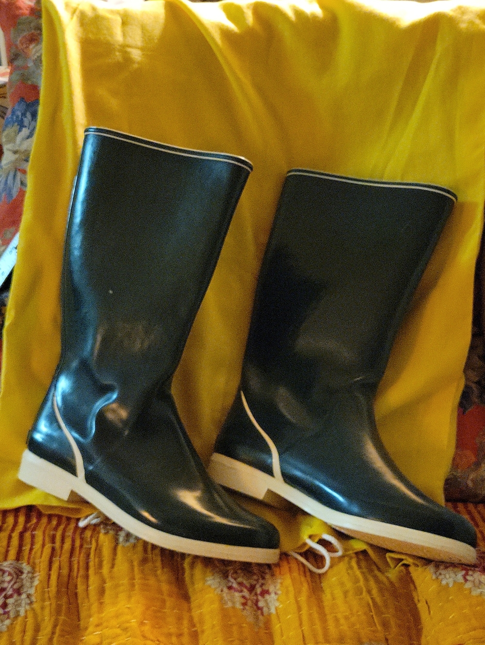 Eddie Bauer Navy Blue w White Rubber Rain Boots Size 8